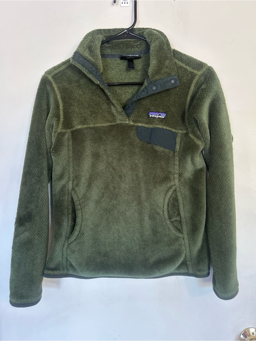 Patagonia Women's Small Re-Tool
Snap-T
Polartec Pullover Olive Green